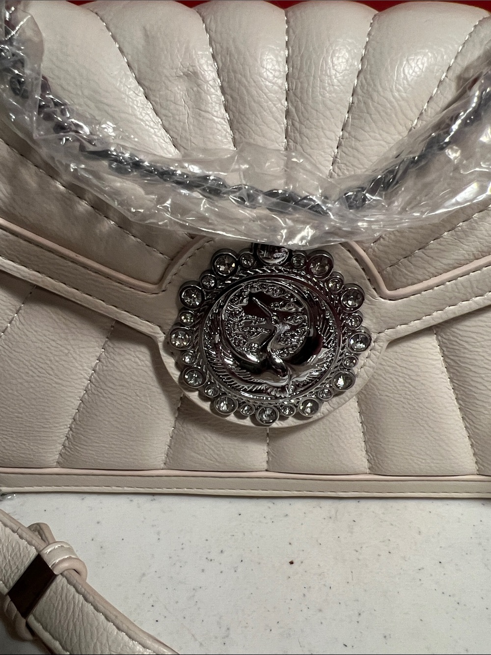 Cream Quilted Chain-Handle Shoulder Bag - Picture 3 of 9